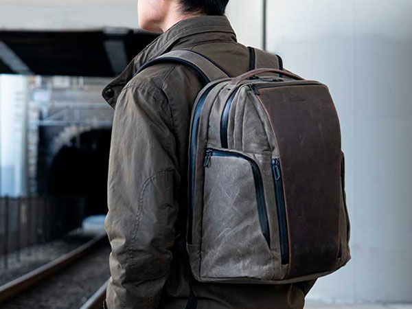 Pro Executive Laptop BackpackBest Laptop Bags for TravelDream Big Travel Far