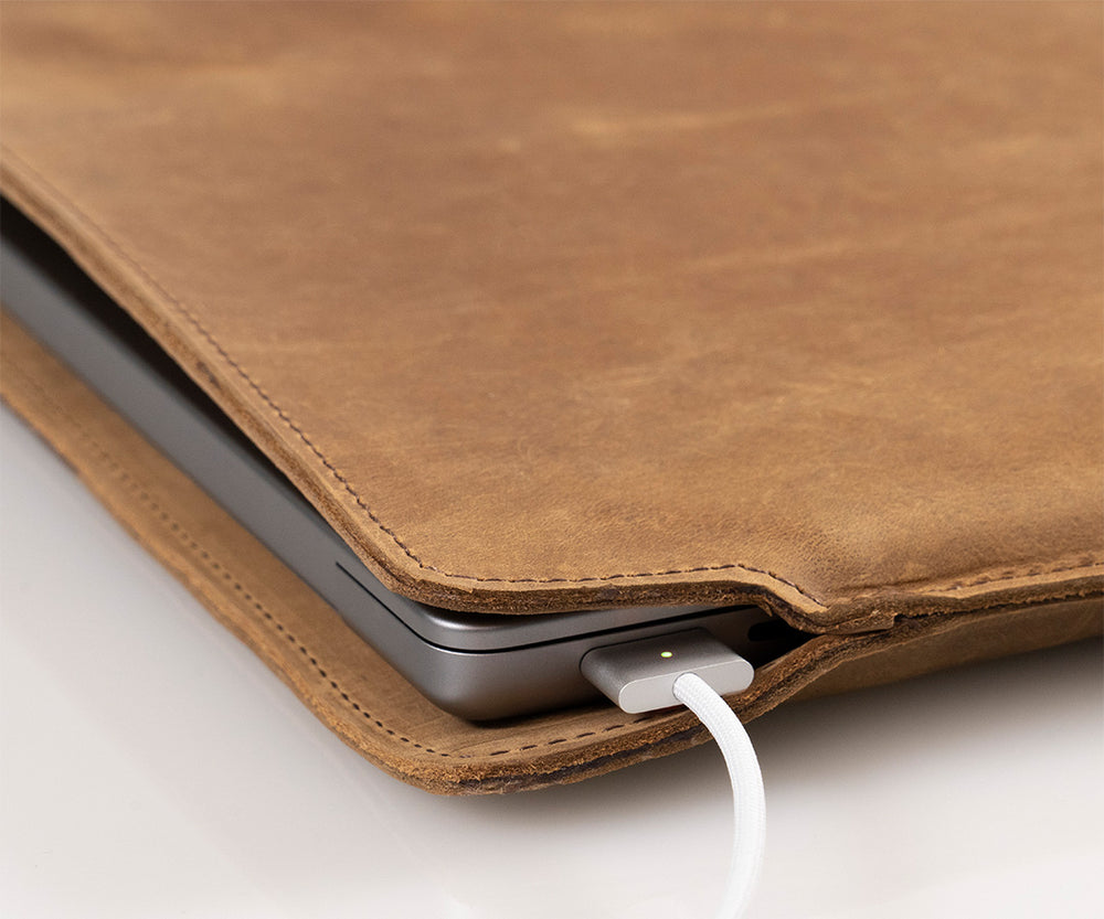 Vero Leather Sleeve for MacBook Pro