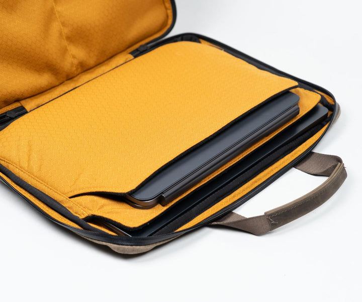 Two padded pockets for laptop and tablet