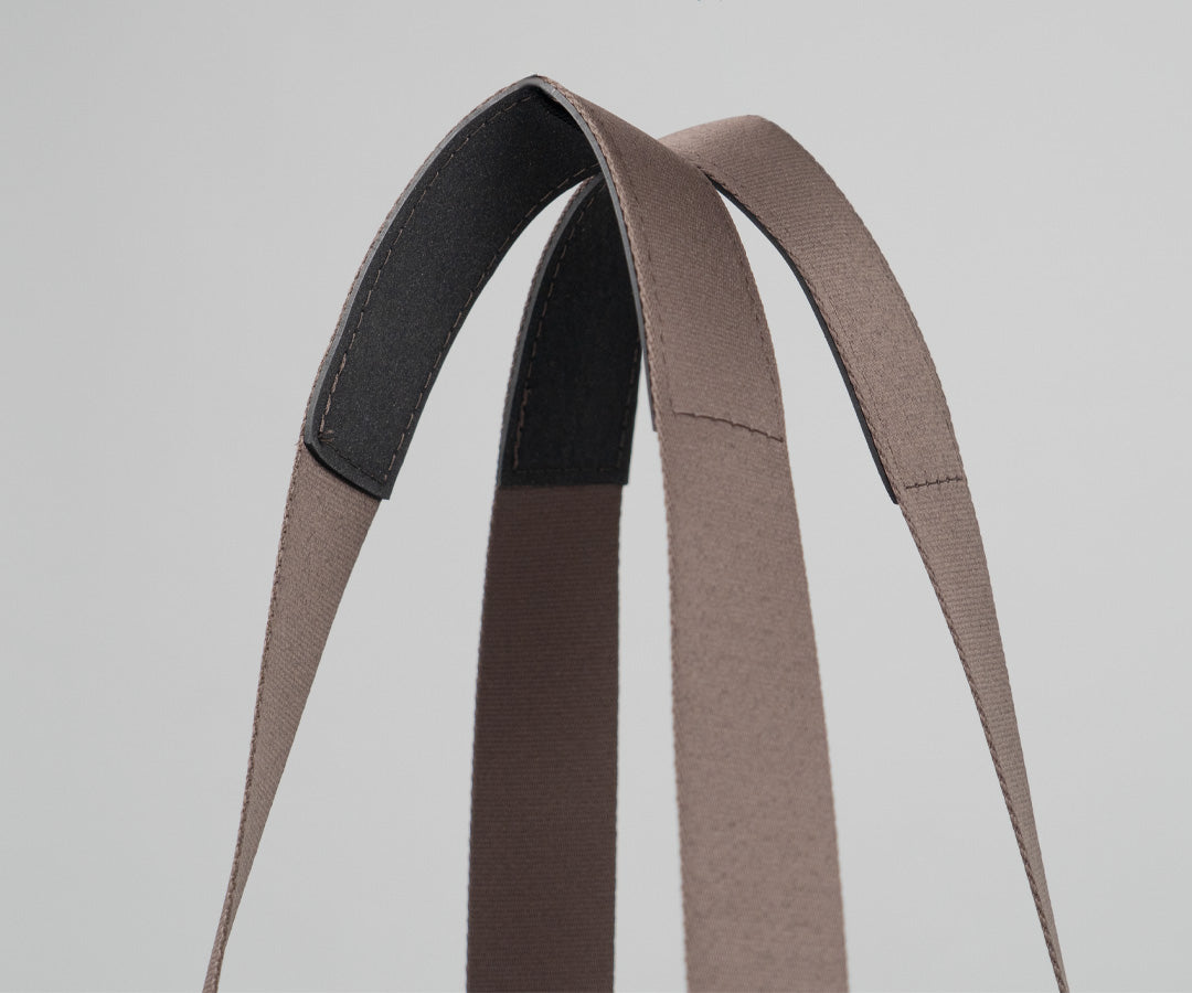 No slip rubber shoulder grip