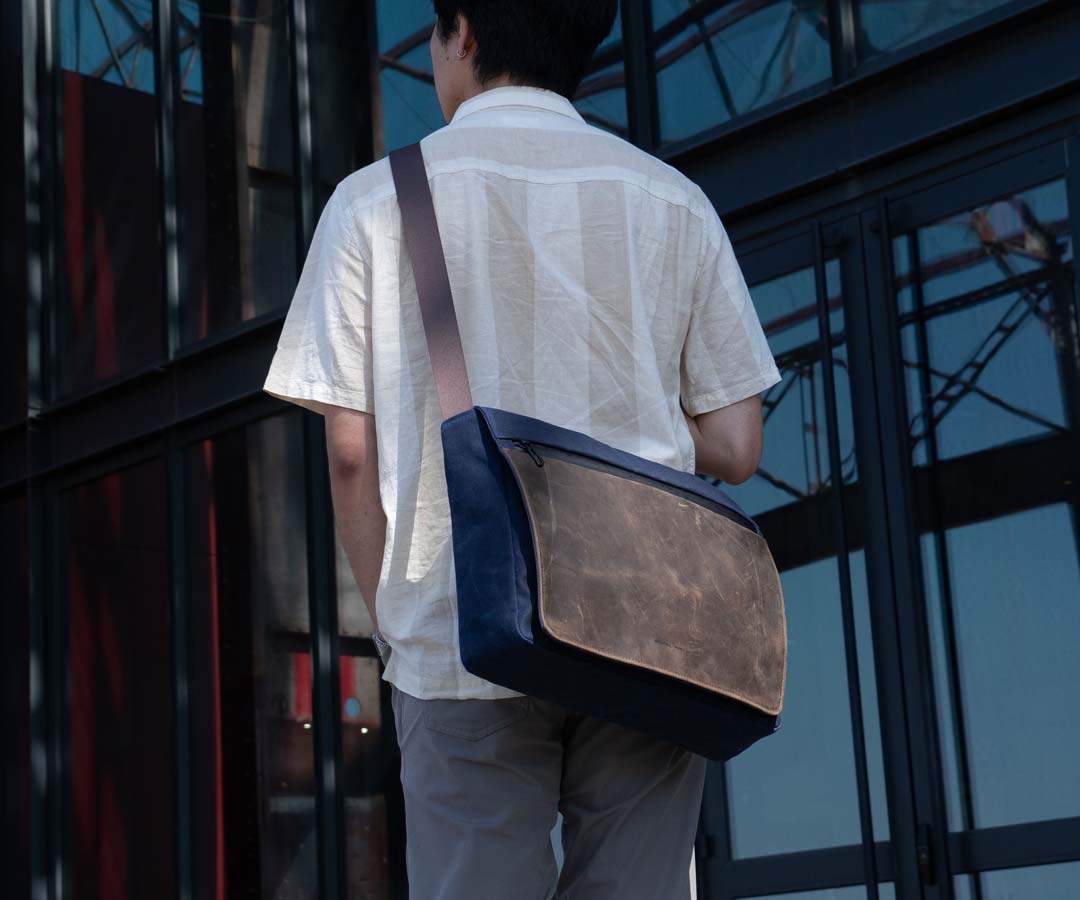 Shinjuku Messenger7 Messenger Bags for Daily CommutingNomad's Nation