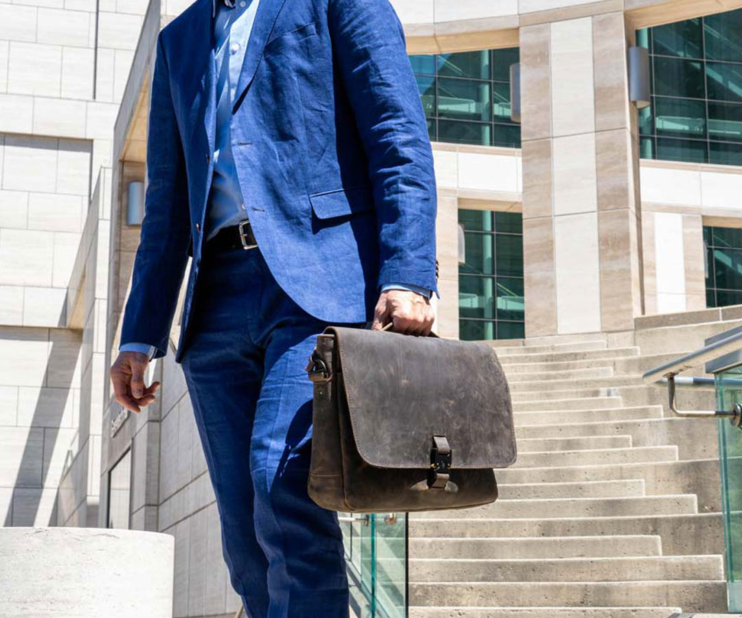 Executive Leather MessengerBest Gifts for Dads and GradsLifewire