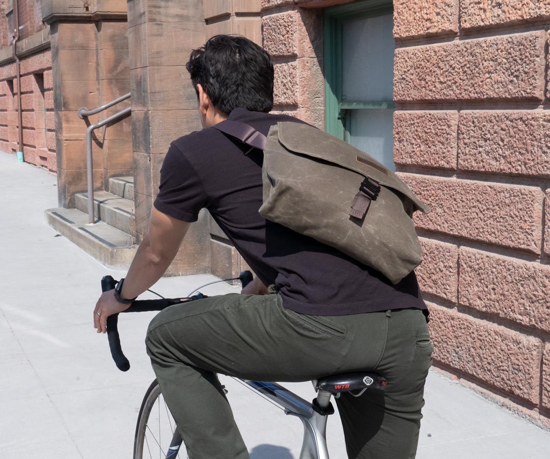Vitesse Cycling MusetteOur Favorite Messenger BagsWirecutter, New York Times