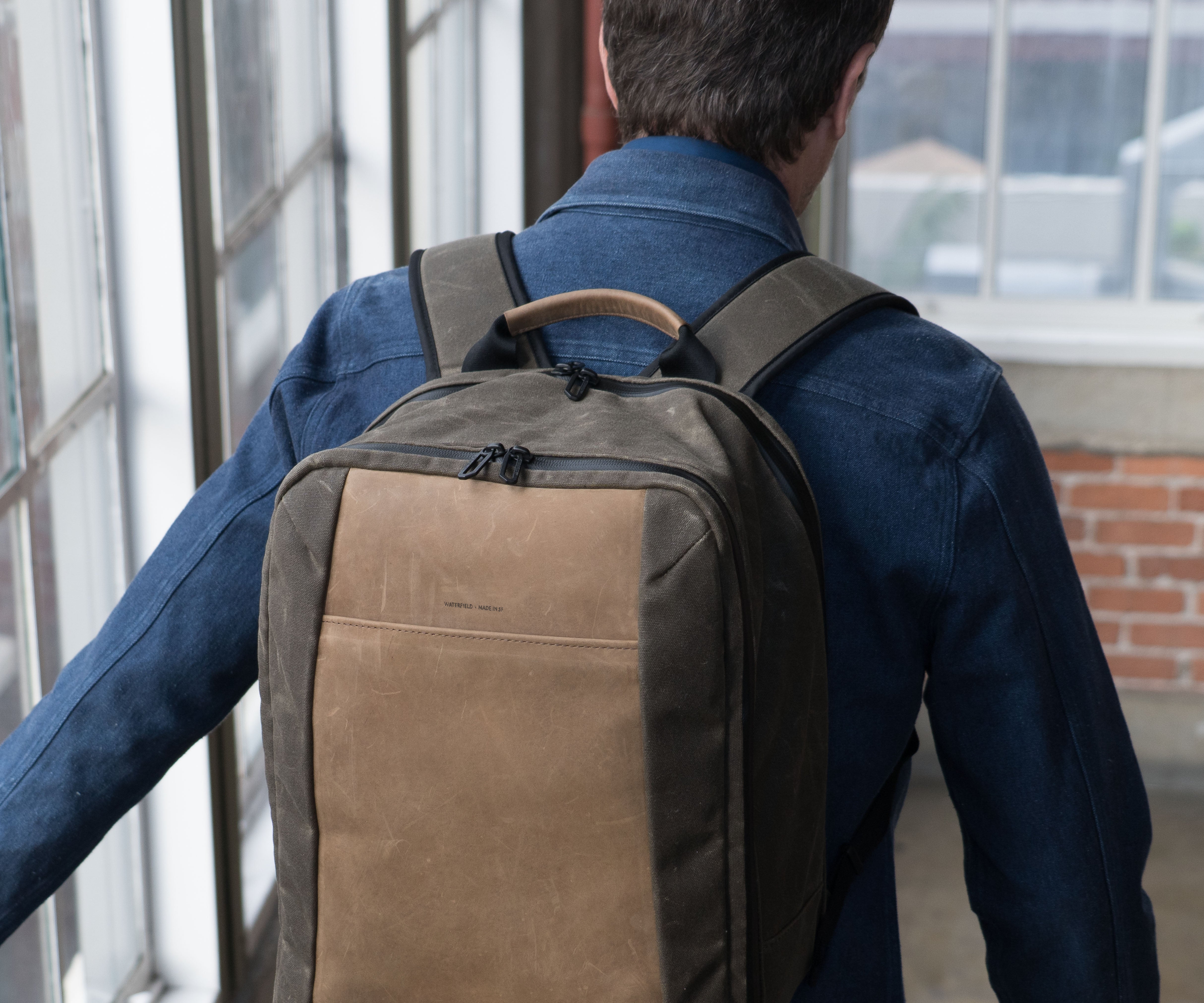 Tech Folio Backpack15  Must-Have Digital Nomad AccessoriesCarryology