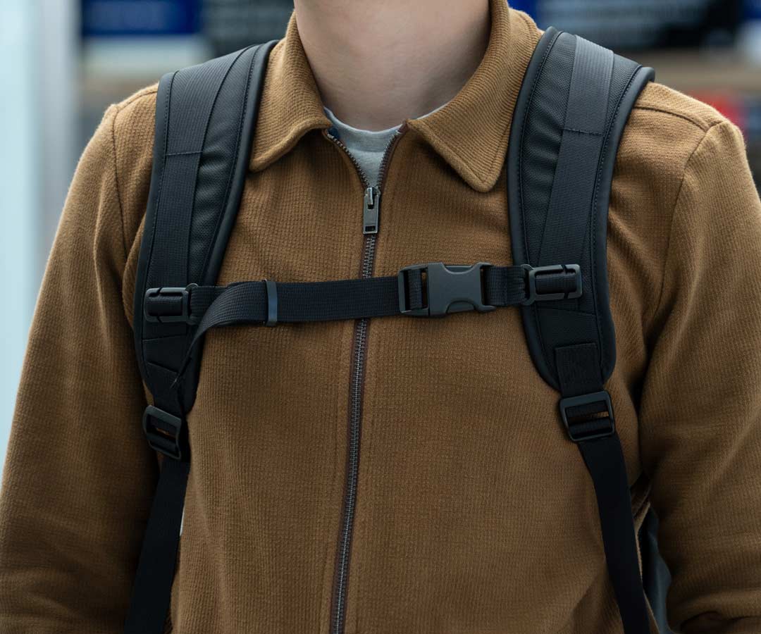 Adjustable sternum strap for stability