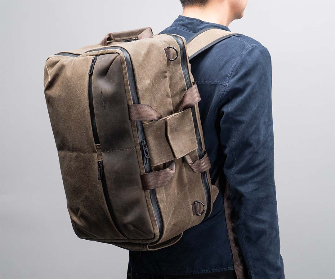 Transforms to Backpack carry