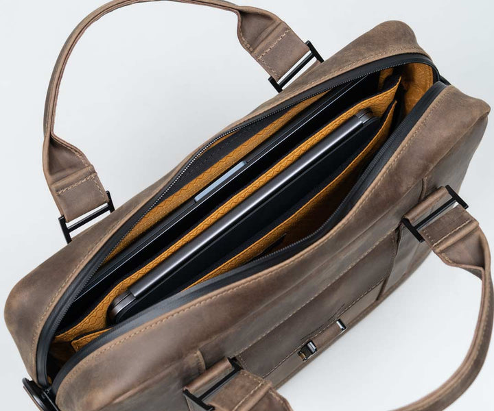 Padded laptop and tablet compartments