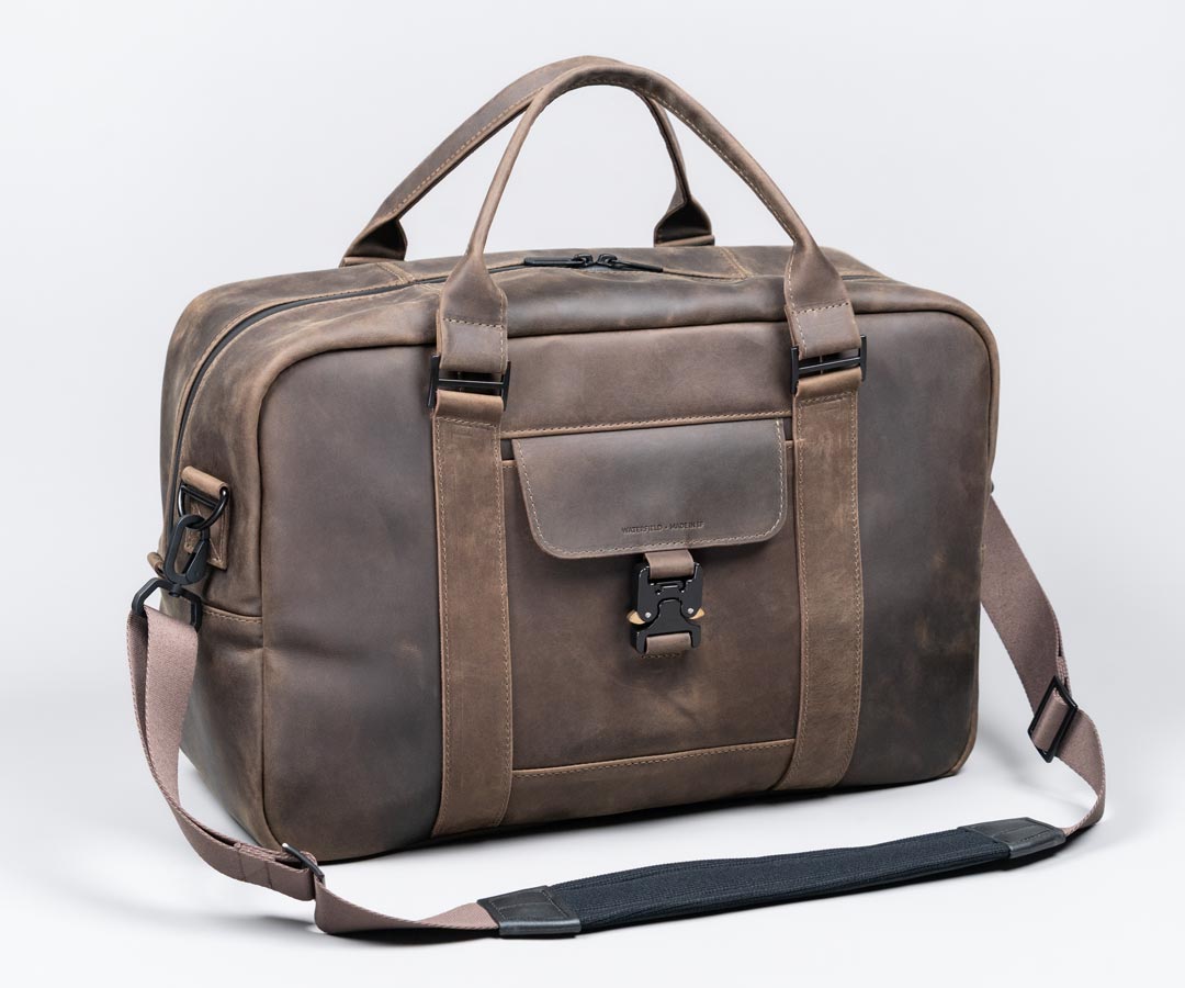 Includes a removable Supreme Suspension Strap