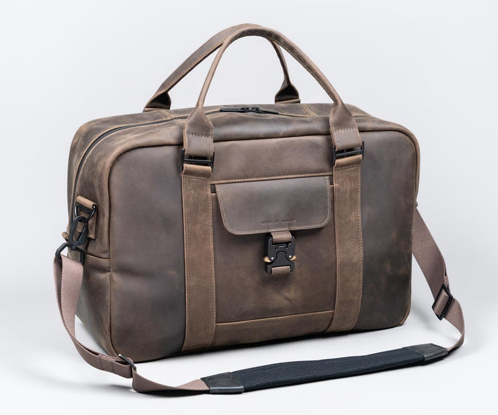 Includes a removable Supreme Suspension Strap