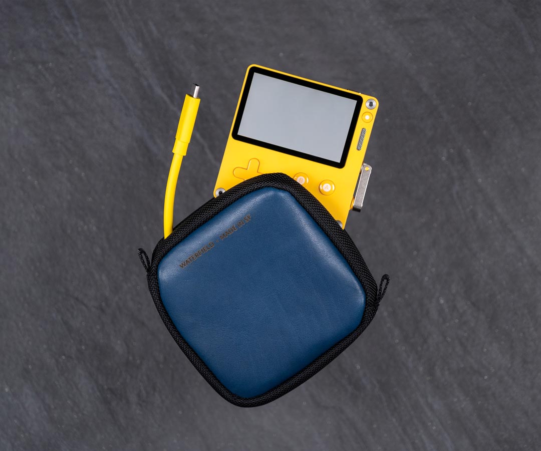 Playdate Magnetic CaseBest New GearCarryology