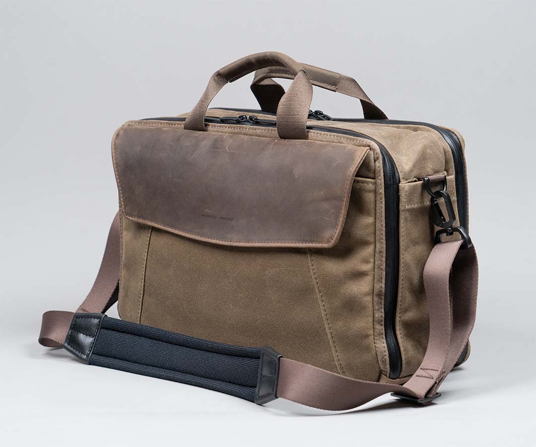 Includes removable Supreme Suspension Shoulder Strap ($49 value)