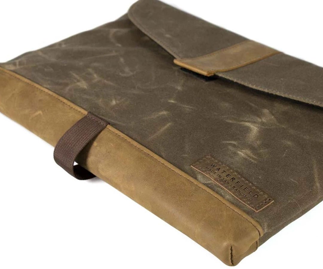 Waxed Canvas with Grizzly Leather  